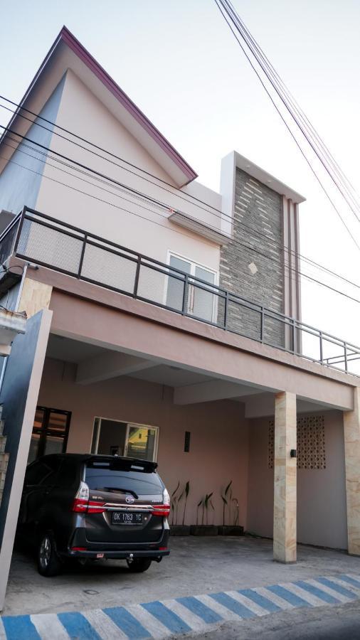 Wangi Homestay Banyuwangi  Exterior photo