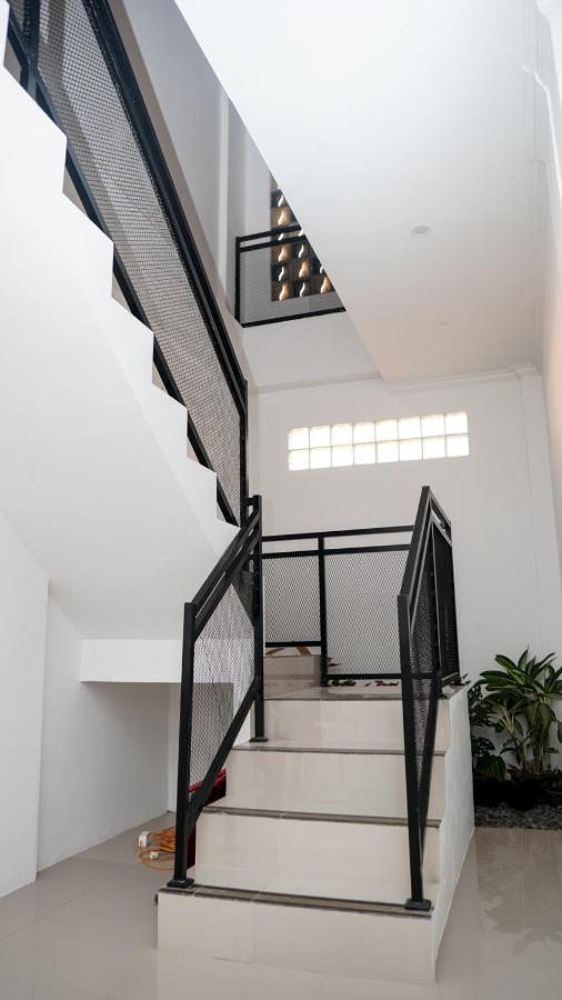 Wangi Homestay Banyuwangi  Exterior photo