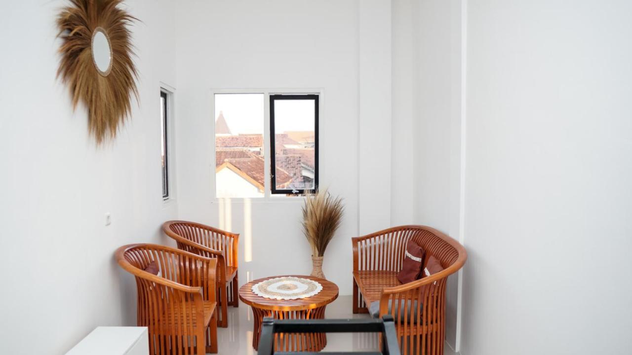 Wangi Homestay Banyuwangi  Exterior photo